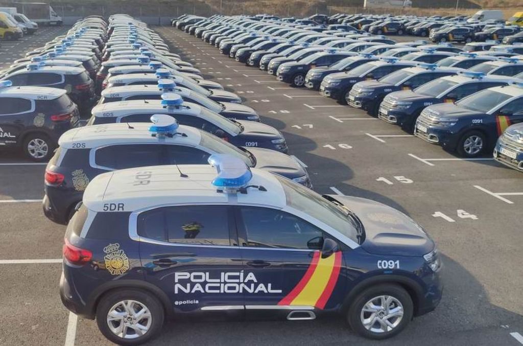 La Policía Nacional renueva flota con el Citroën C5 Aircross.