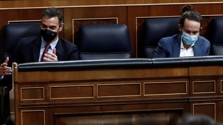 Pedro Sánchez y Pablo Iglesias, en la bancada del Gobierno el pasado miércoles en el Congreso.