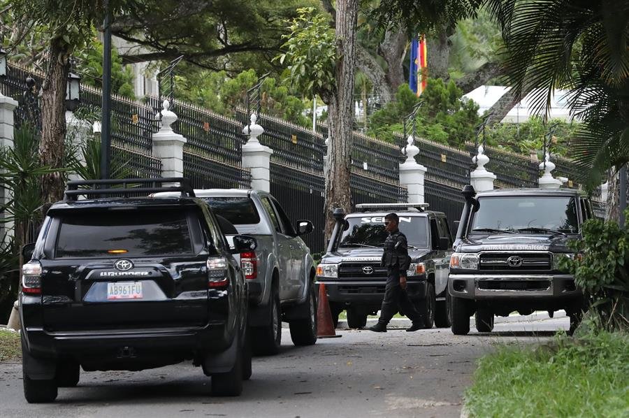 Leopoldo López abandona la residencia del embajador de España en Caracas