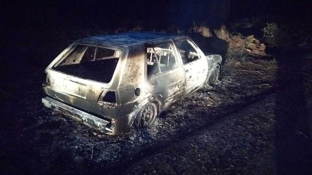 Un coche sustraido fue quemado tras un robo.