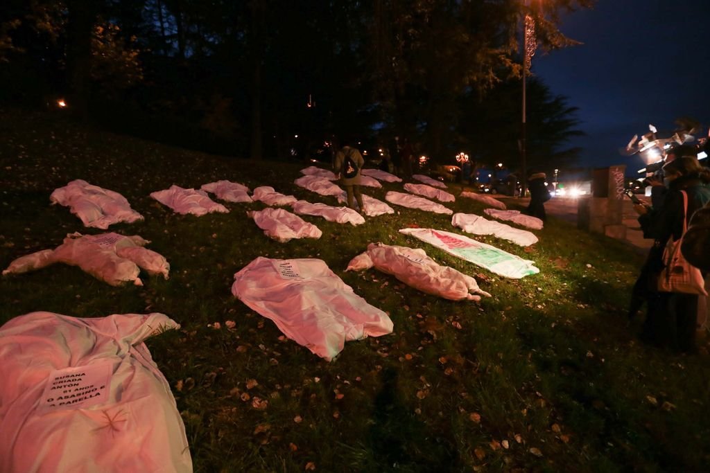 Las integrantes de la Marcha Mundial das Mulleres recordaron a las asesinadas este año por violencia machista.