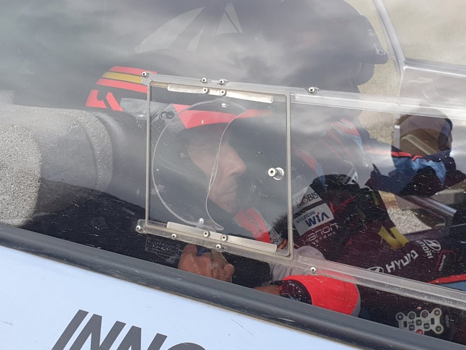 Cándido Carrera, durante la prueba que realizó con Dani Sordo.