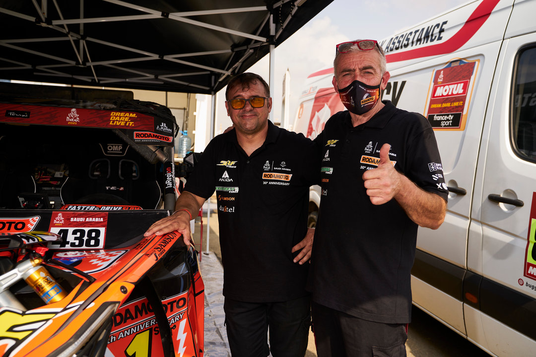 Ricardo Ramilo y Xavi Blanco mantienen diferencias desde el pasado martes y ayer terminó su aventura en el Dakar.