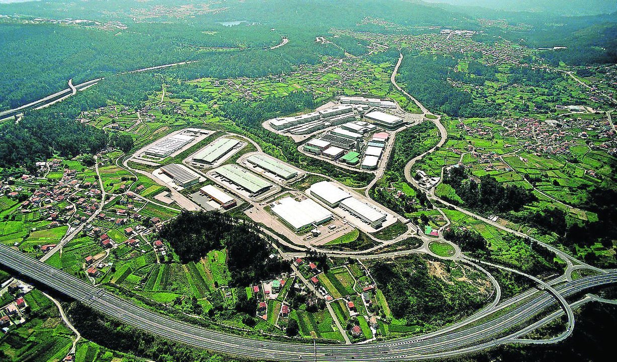 Vista aérea del PTL de Valladares, uno de los mayores parques empresariales de Galicia.