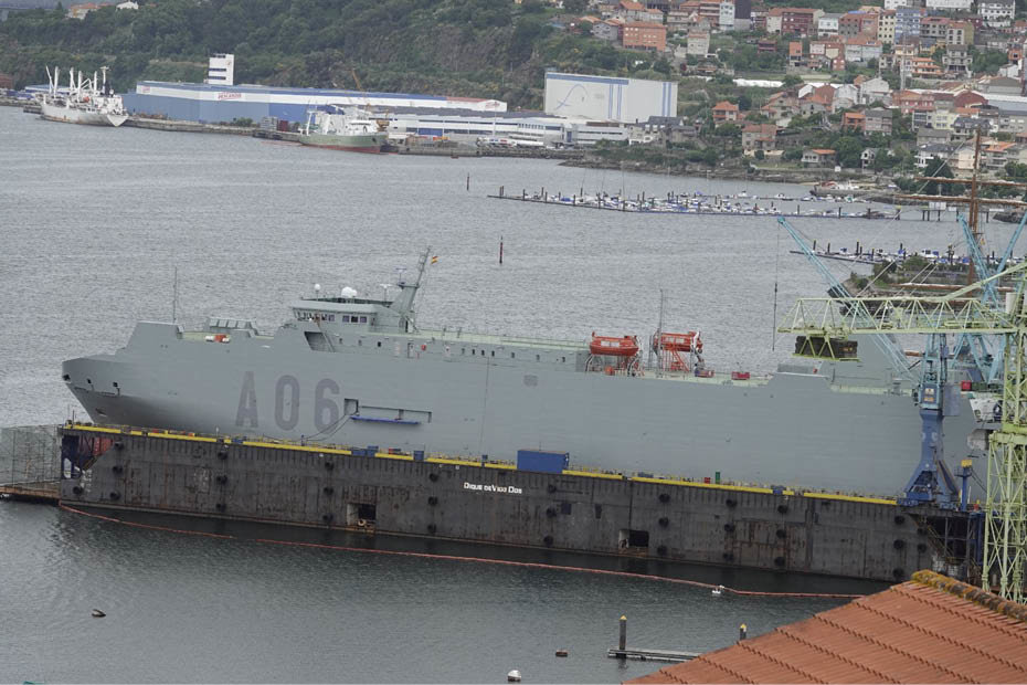 El “Galicia” se pone del color de la Armada