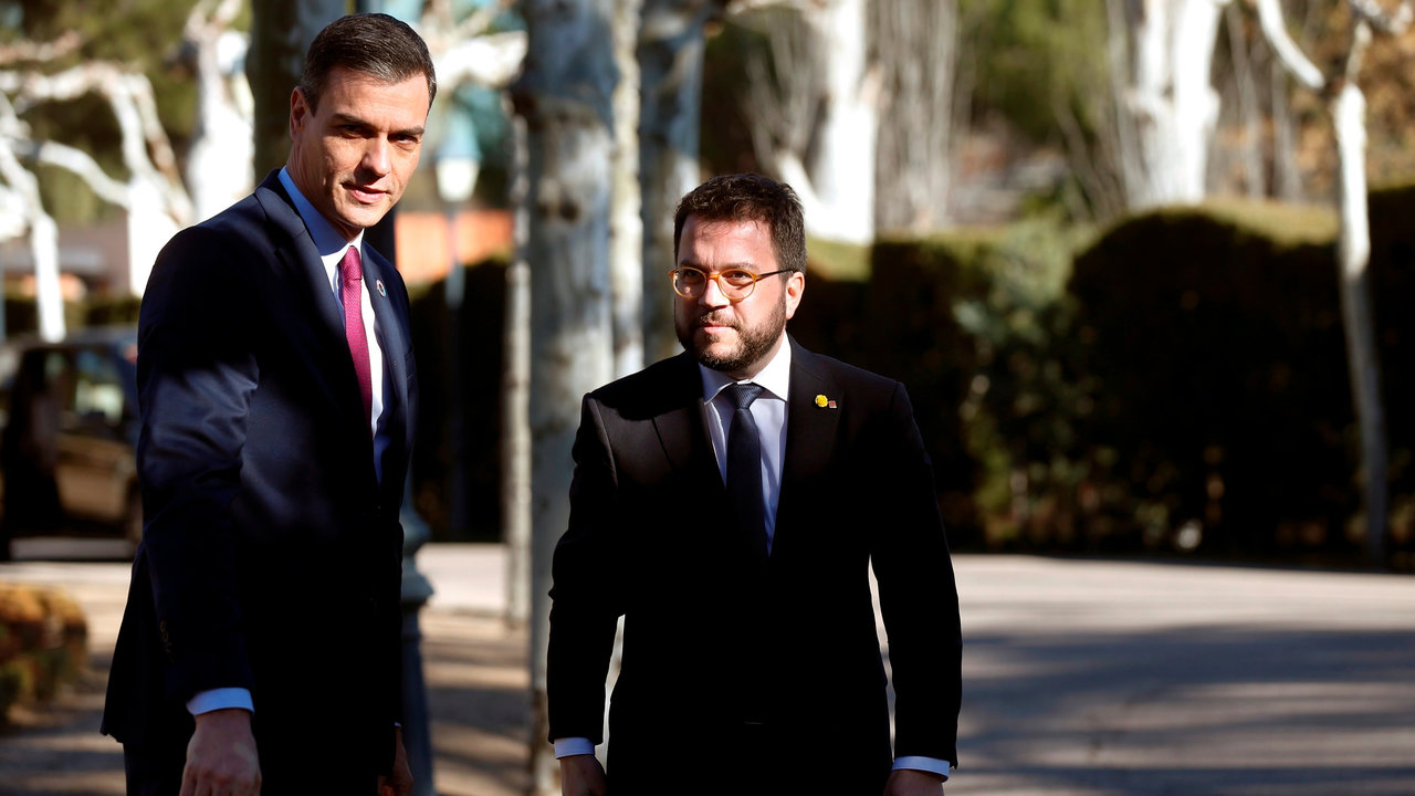El presidente del Gobierno, Pedro Sánchez, junto al presidente de la Generalitat, Pere Aragonés.