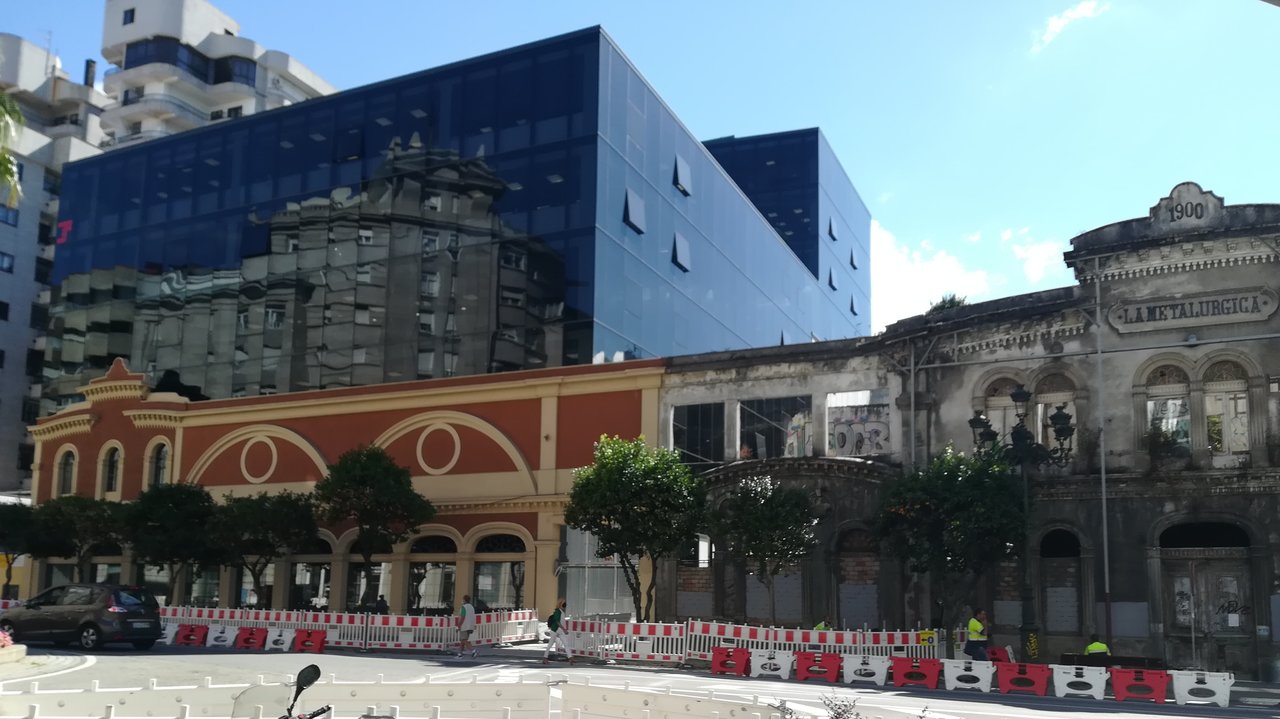 La Tesorería de la Seguridad Social, en la avenida García Barbón, ya plenamente operativa.