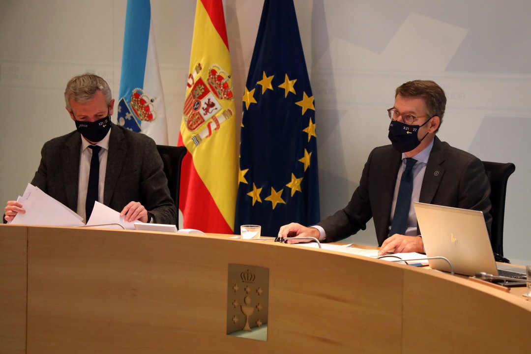 Rueda y Feijóo, durante la reunión semanal del Consello de la Xunta.
