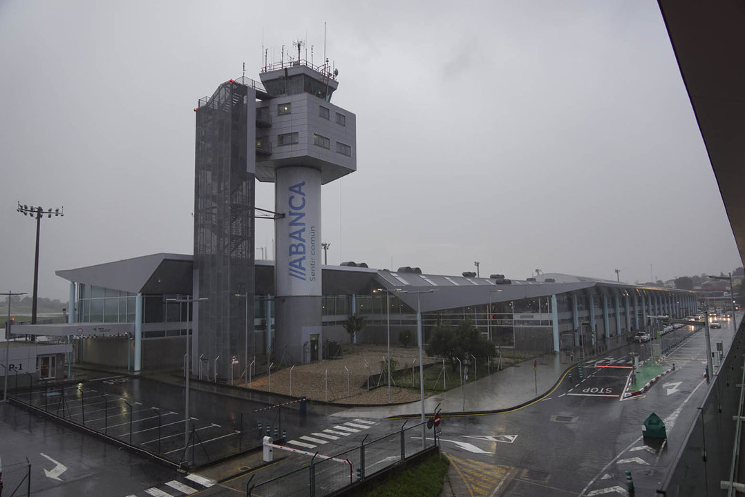 La torre de control de Peinador cuenta con un observatorio meteorológico que da datos sobre Vigo.