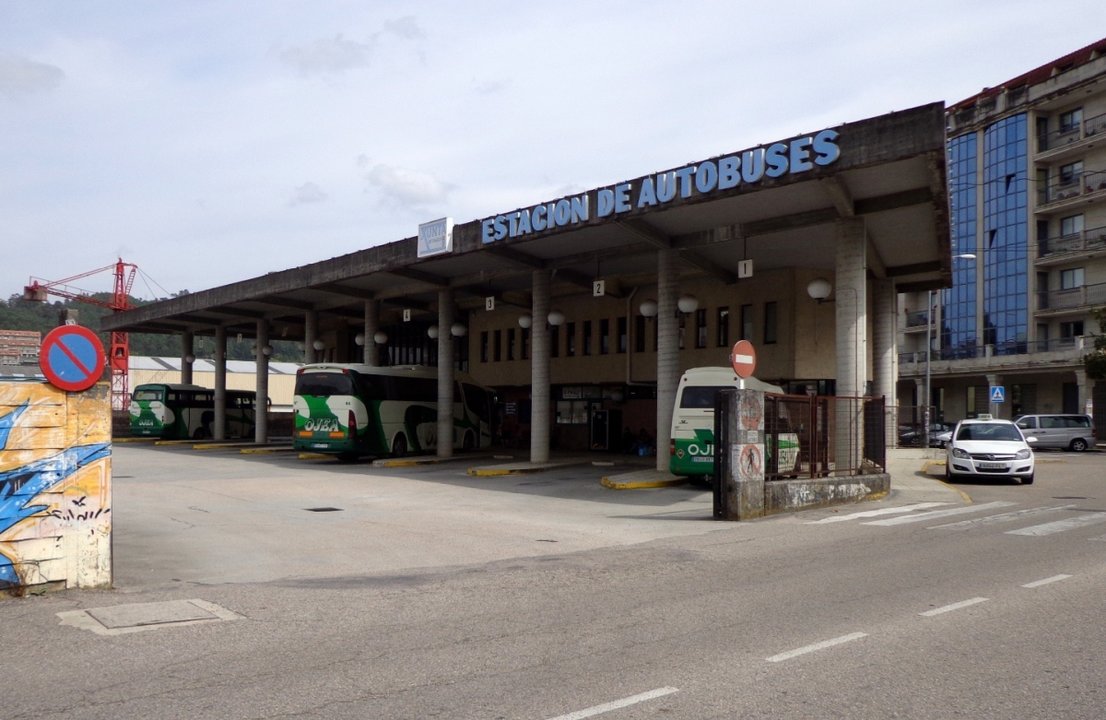 La Estación de Autobuses de Ponteareas se sigue detreriorando a la espera de una rehabilitación integral.