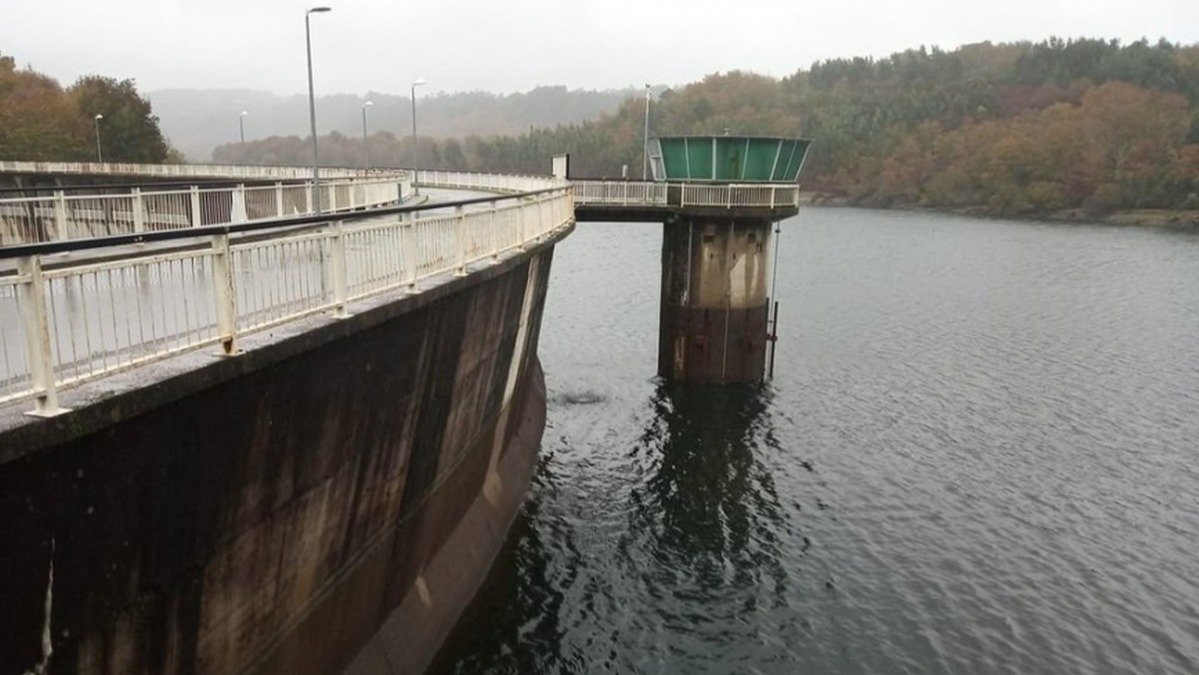 La presa de Eiras cuenta con un plan de emergencia y evacuación de las poblaciones en caso de rotura.