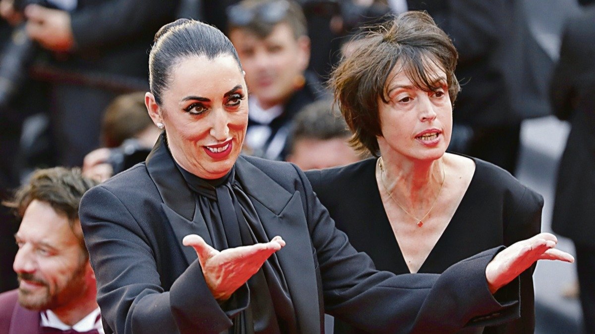 Rossy de Palma llega a Cannes junto a la directora francesa Eleonore Weber.