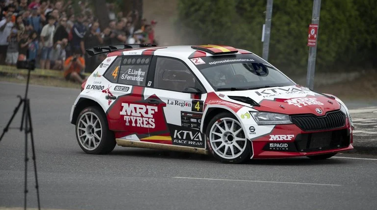 El coche de Efrén Llanera, vencedor del Rally de Ourense.