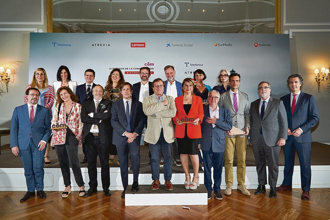 Imagen de grupo de los premiados tras la gala celebrada el jueves en Madrid.
