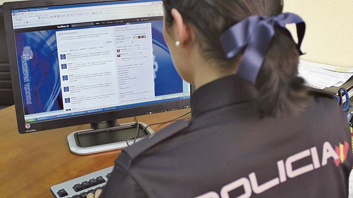 La Policía Nacional analiza decenas de miles de datos al día para perseguir los delitos informáticos.