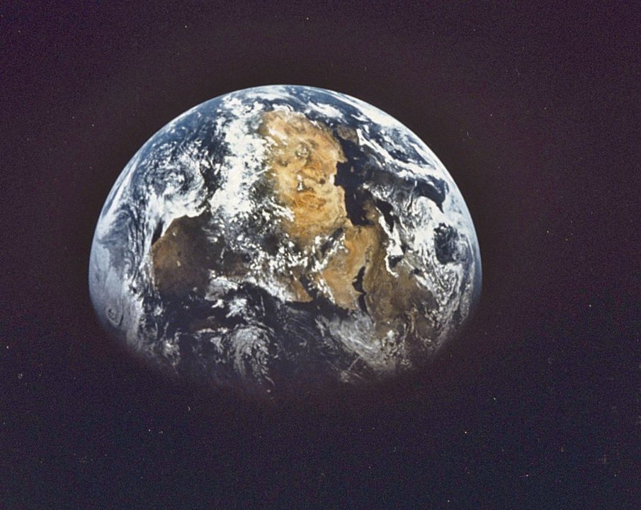 Vista del planeta Tierra desde el espacio exterior.
