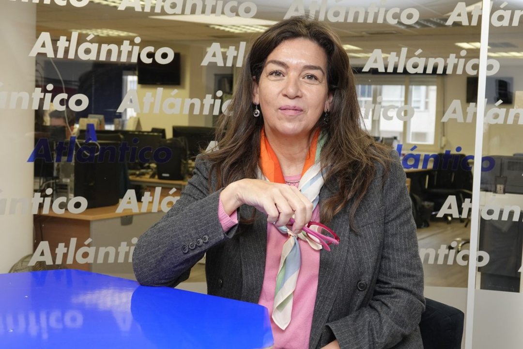 Karina Fábregas en el set de Atlántico TV.