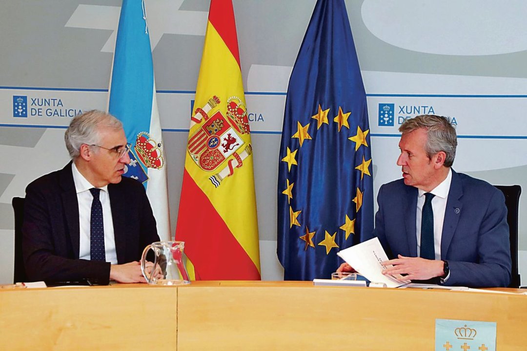 Francisco Conde y Alfonso Rueda, ayer durante el Consello de la Xunta.