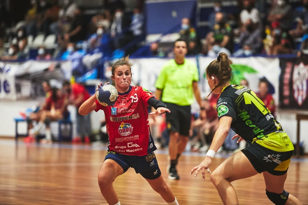 Anthía Espiñeira llegó en 2019 al Porriño y combinó buenos momentos con los problemas físicos.