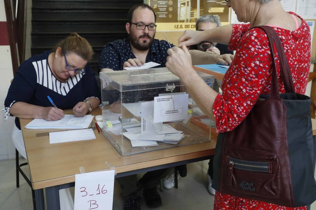 Votación en las elecciones municipales de 2019 en la ciudad de Vigo.