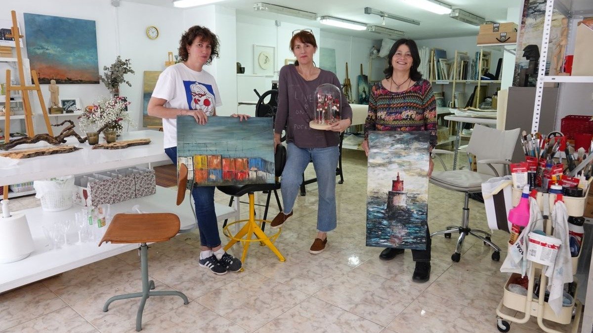 Diana Cordero, Rosa García y Tania Ulloa comparten espacio de trabajo en García Barbón, 116.