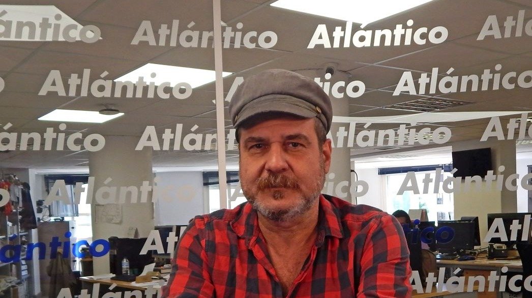 Eladio Santos, no set de Atlántico TV.
