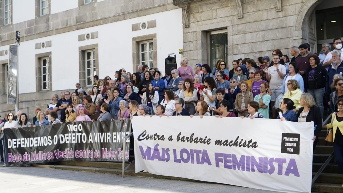 Manifestación el pasado lunes en el Marco por el crimen machista en Oia.