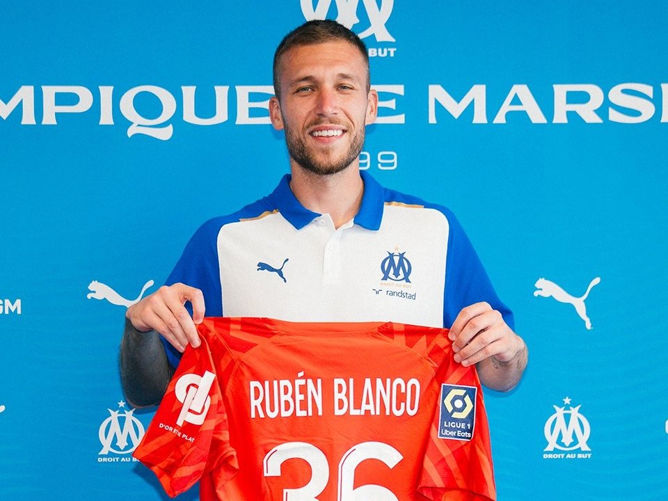 Rubén Blanco con la camiseta del Olympique de Marsella.