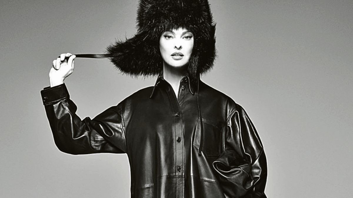 La supermodelo Linda Evangelista, en las fotografías de la nueva colección de Zara.