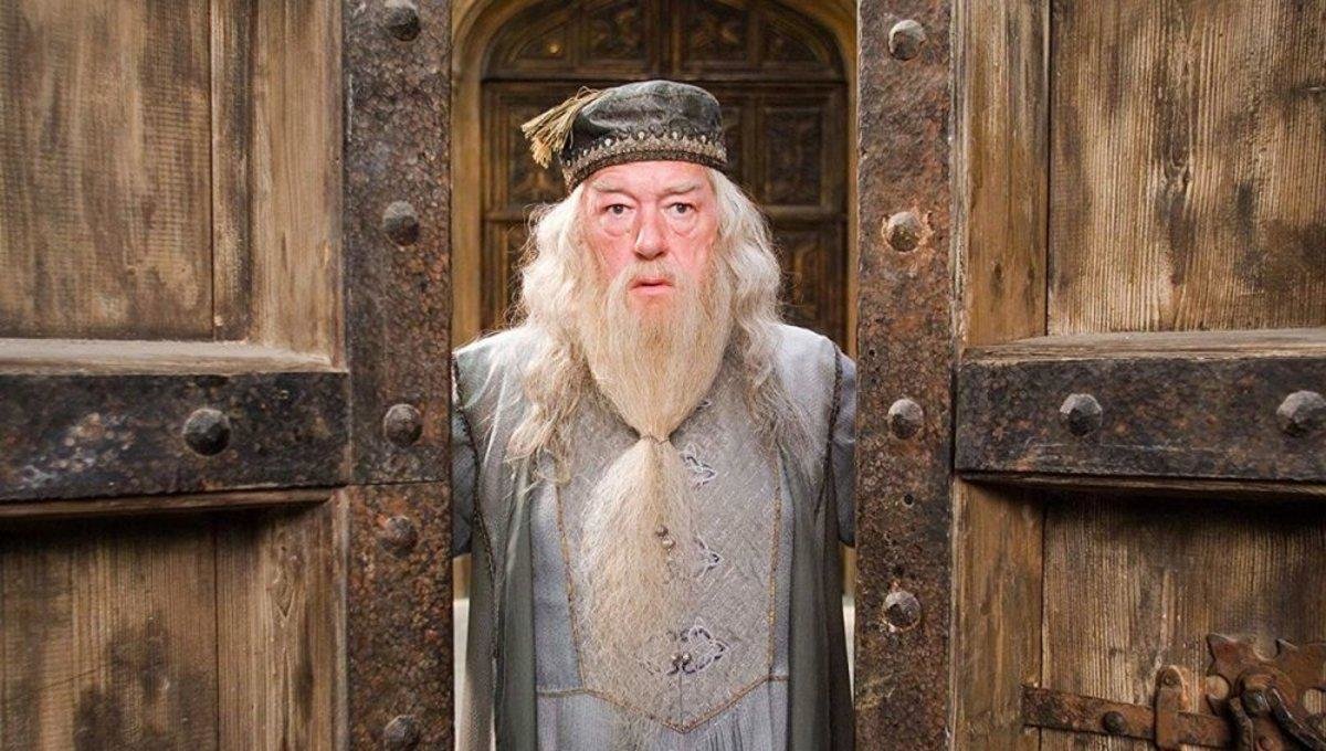 El actor inglés Michael Gambon interpretó a Dumbledore.