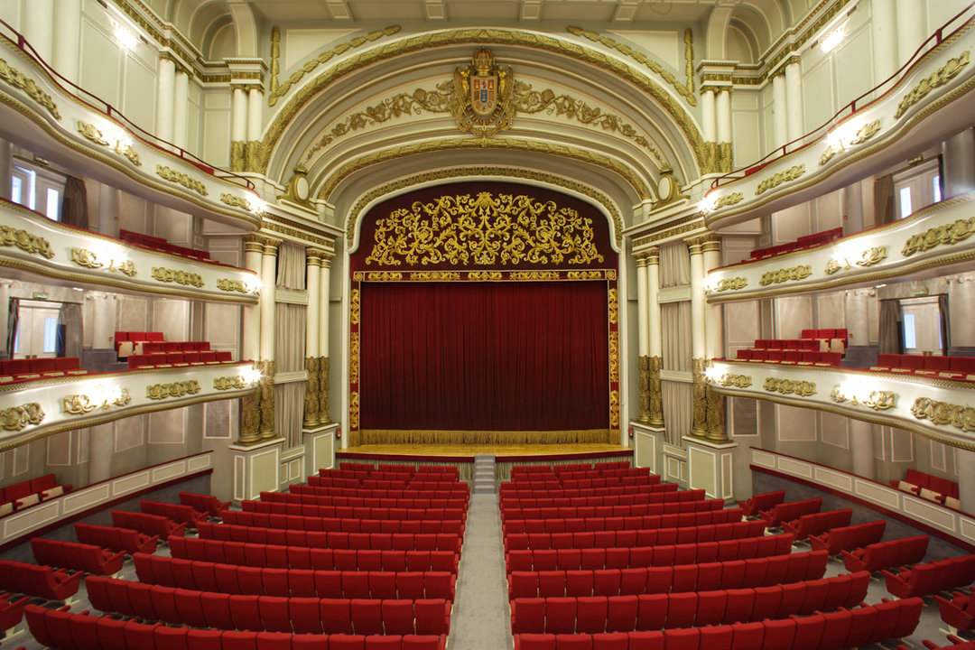 Interior del Teatro García Barbón.