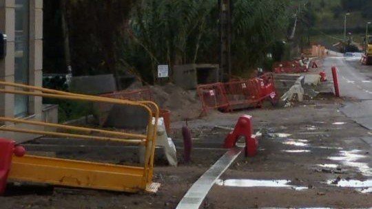 Las obras aún por terminar de reforma de la Rúa Otero Pedrayo.