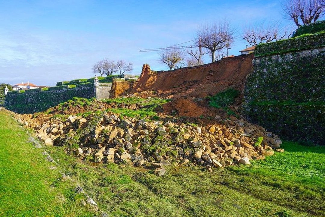 El tramo que se vino abajo de la muralla de Valença do Minho, que ahora se recuperará.