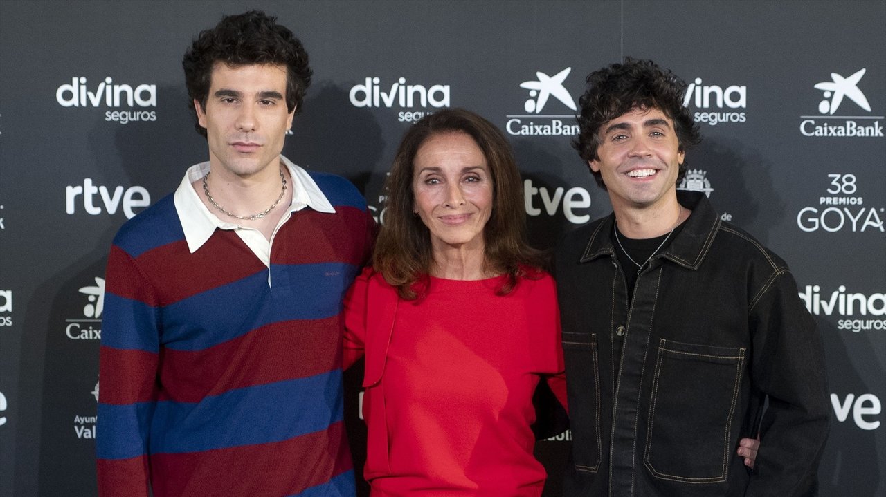 Ana Belén, Javier Calvo y Javier Ambrossi, presentadores de la 38º edición de los Premios Goya. // Europa Press