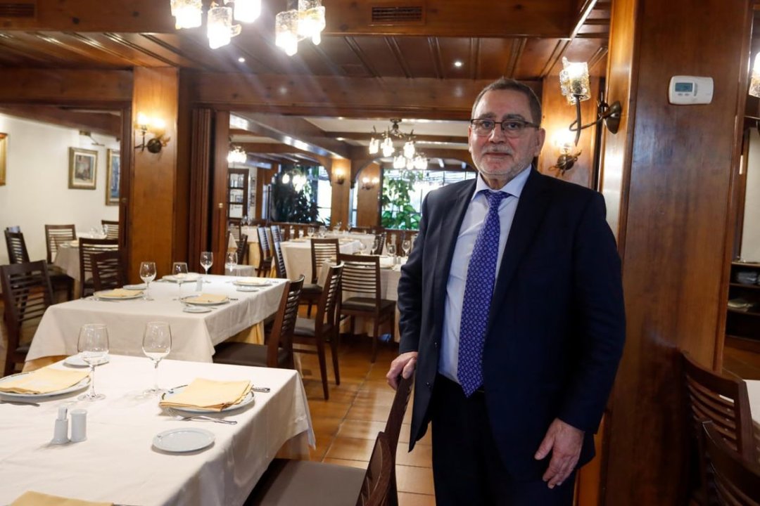 José Pérez, en el restaurante Los Abetos que conmemoró su 41 aniversario.