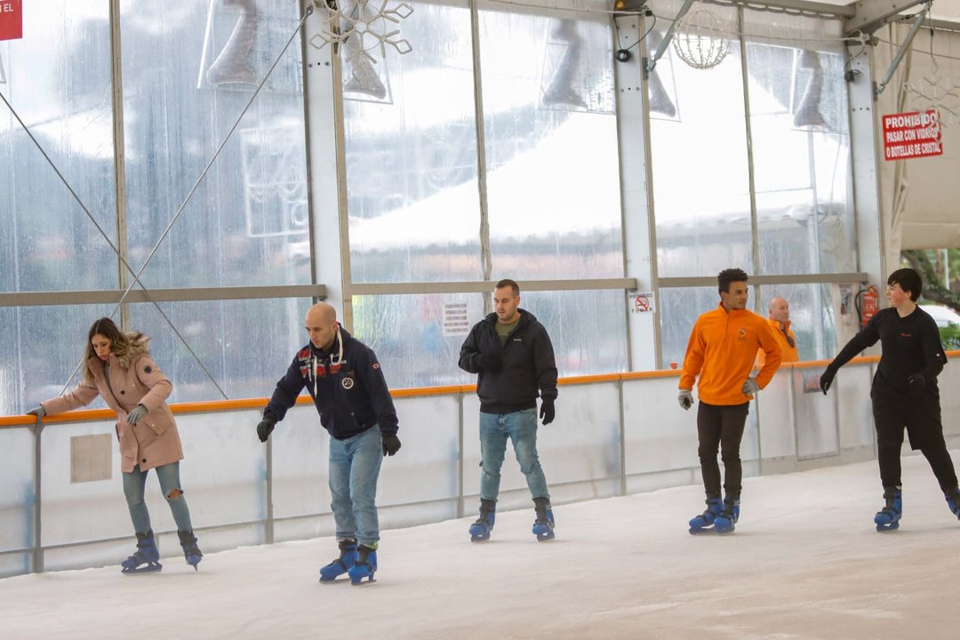 La pista de patinaje sobre hielo de Samil el año pasado. // Jorge Santomé