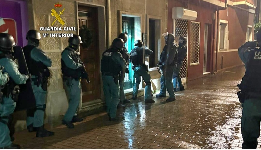 Detenido en Cangas por tráfico de drogas. // Guardia Civil