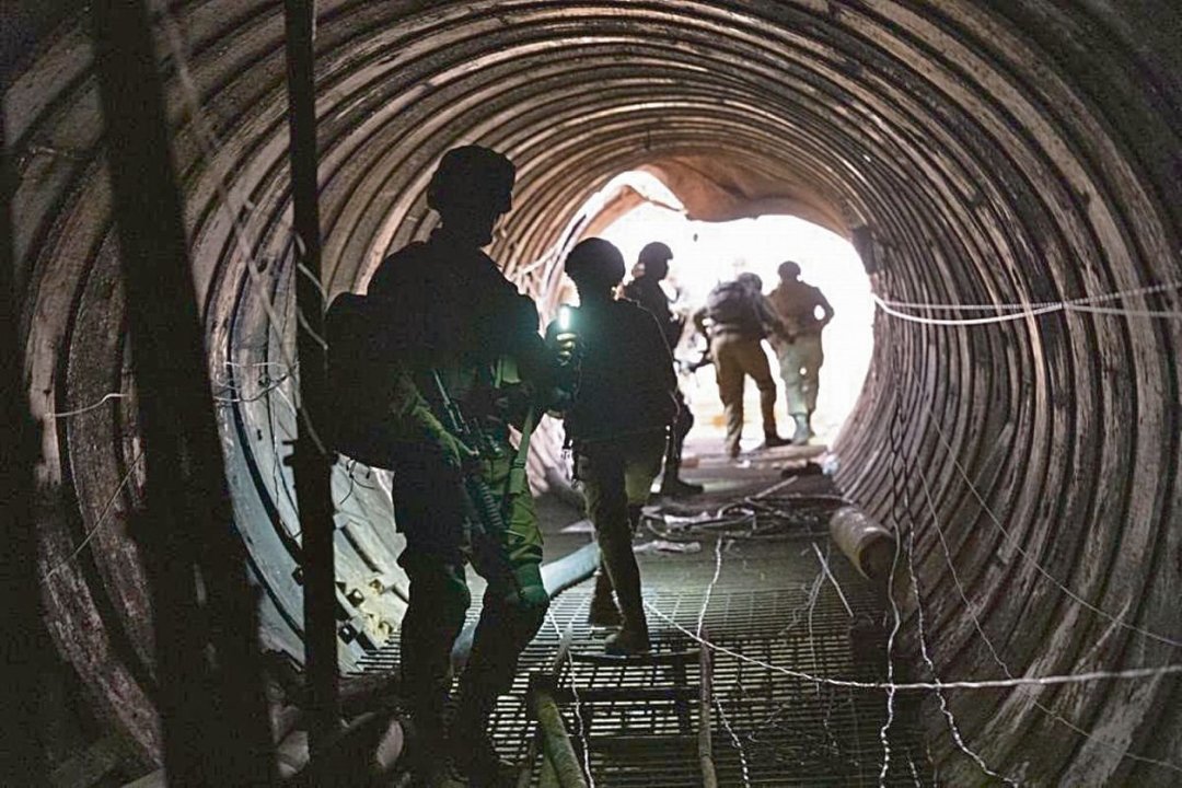 Túnel de Hamás en la Franja de Gaza descubierto por las fuerzas israelíes.