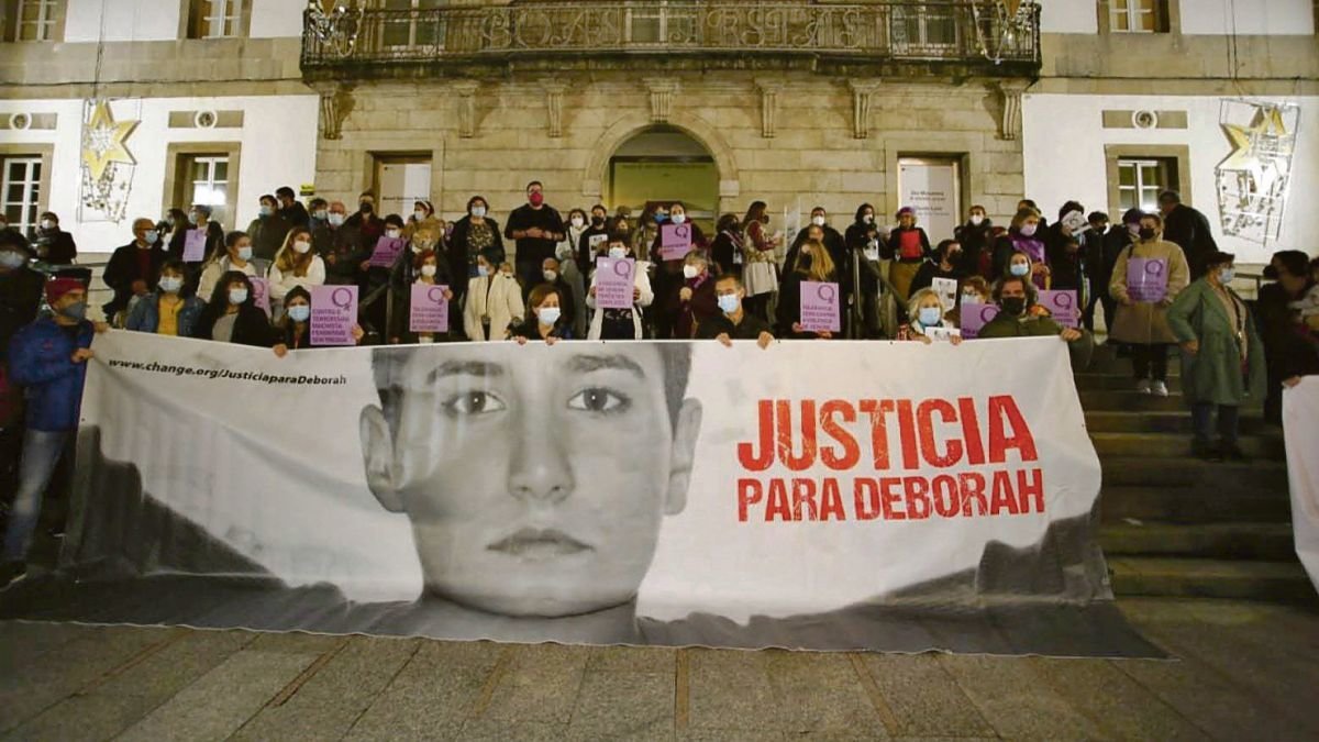Una de las múltiples concentraciones pidiendo justicia para Déborah en Vigo.