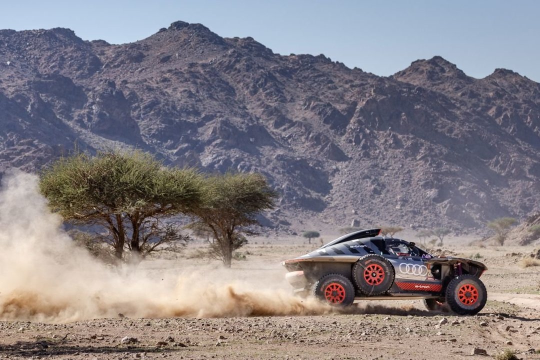 El español Carlos Sainz está a un paso de hacerse con la victoria en el Dakar, que termina hoy.
