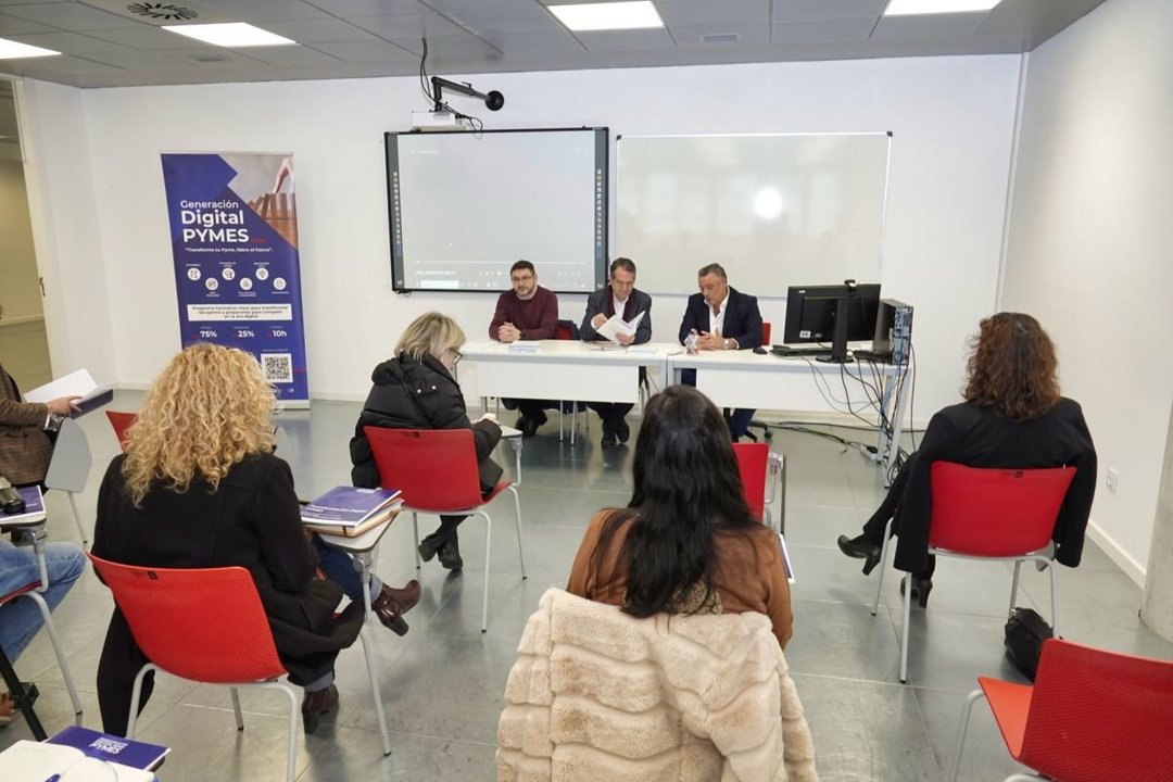 La presentación del curso en las instalaciones de la UNED en el Mar de Vigo.