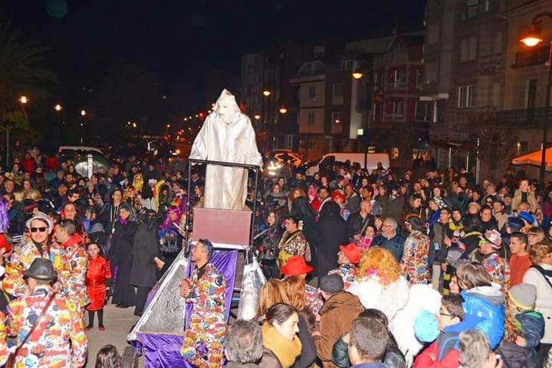 La pasada celebración del Enterro do Momo en Cangas.
