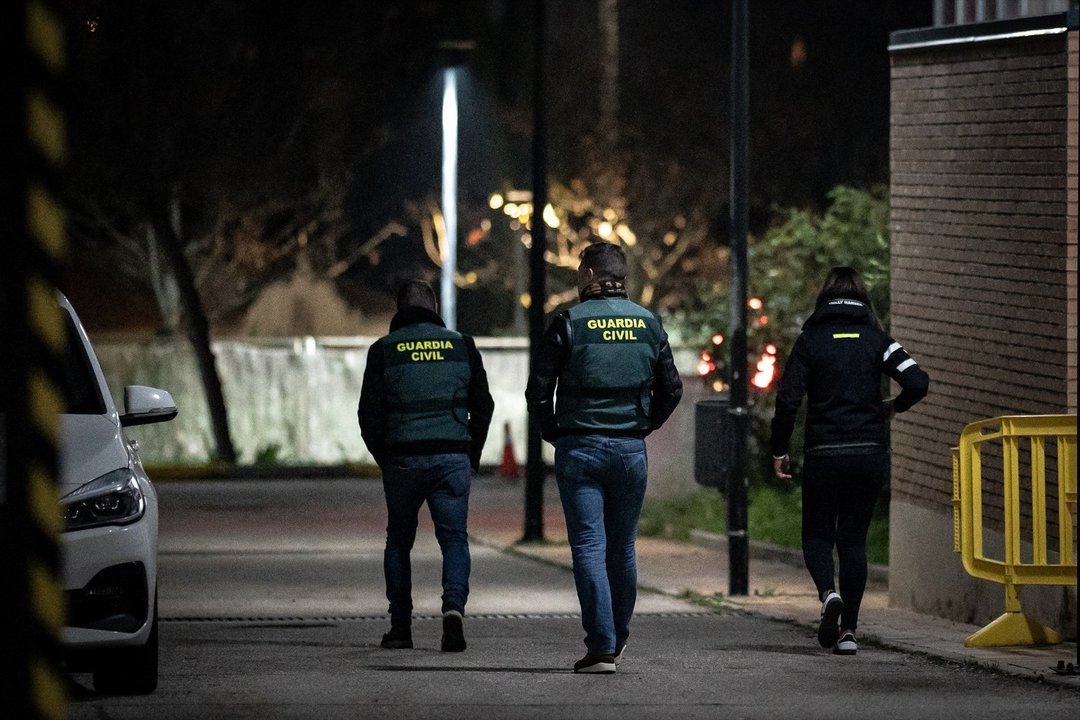 Tres agentes de la Guardia Civil. // EP