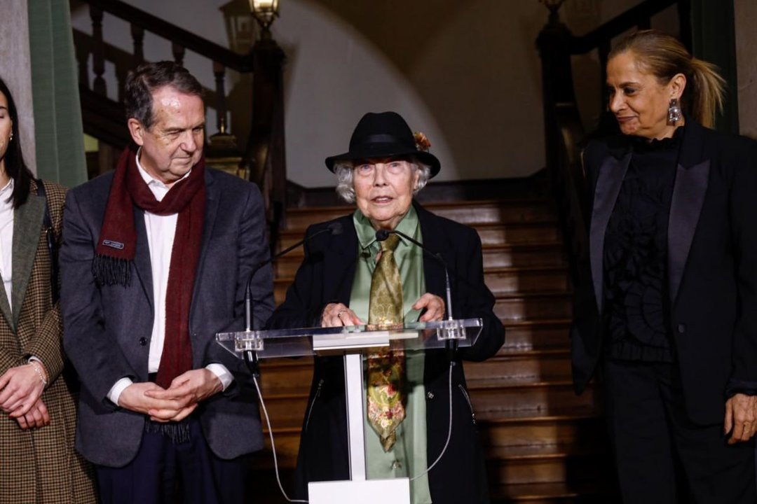 Abel Caballero, María Xosé Queizán e Carmela Silva, onte durante a entrega do premio Laxeiro 2024.