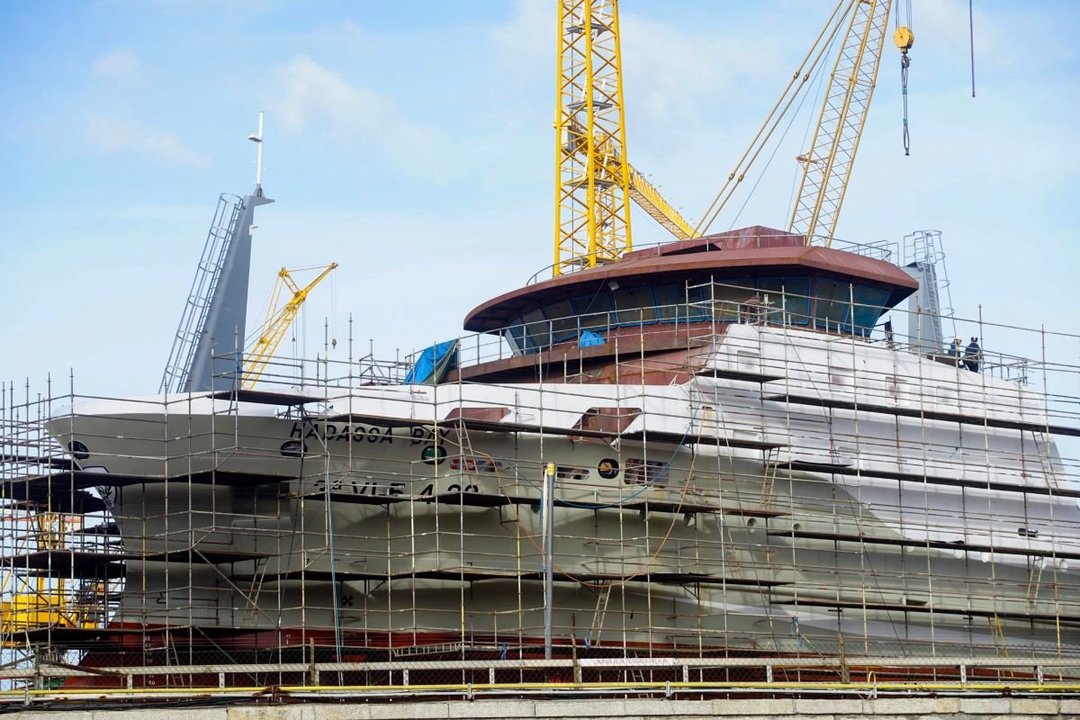 El “Hadassa Bay” que está construyendo el astillero Ría de Vigo, de Armón, se botará dentro de un mes y es para la empresa Copemar.