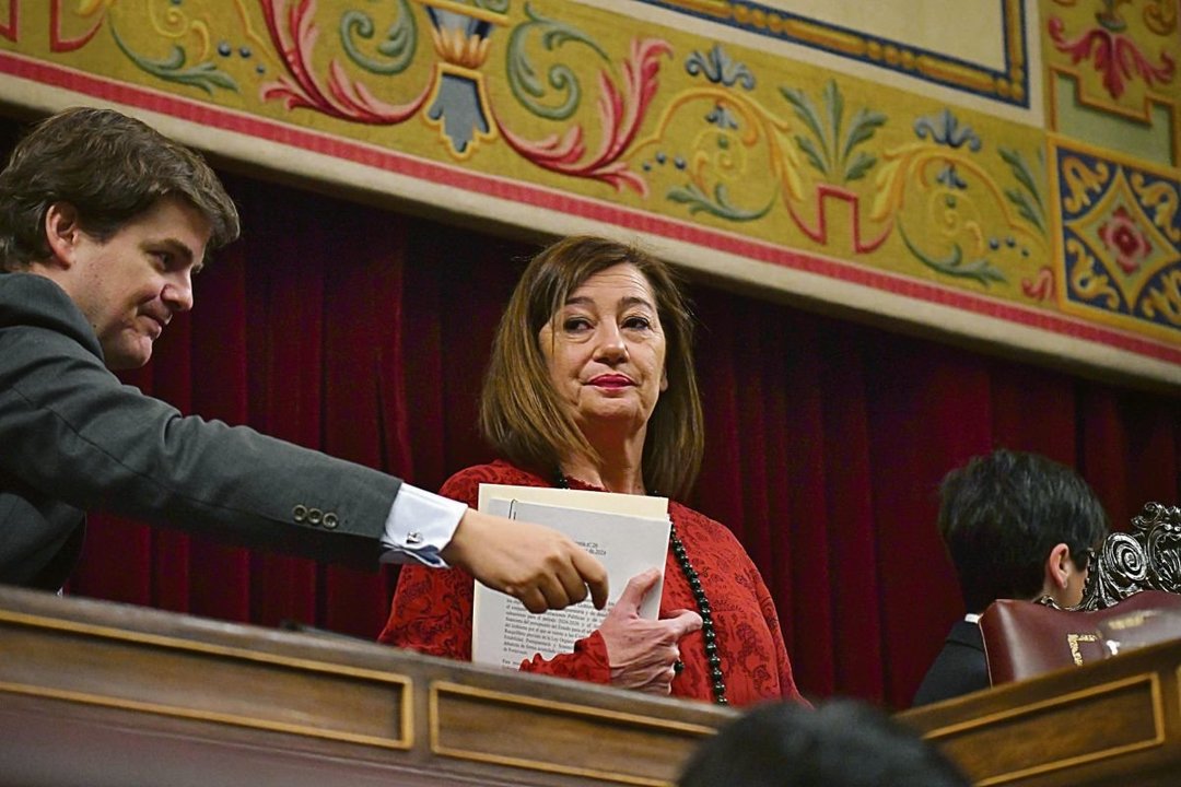 Francina Armengol, durante la sesión plenaria del jueves en el Congreso.