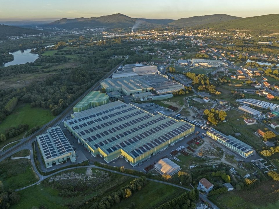 La mayor instalación de autoconsumo fotovoltaico en Galicia, en Extrugasa.