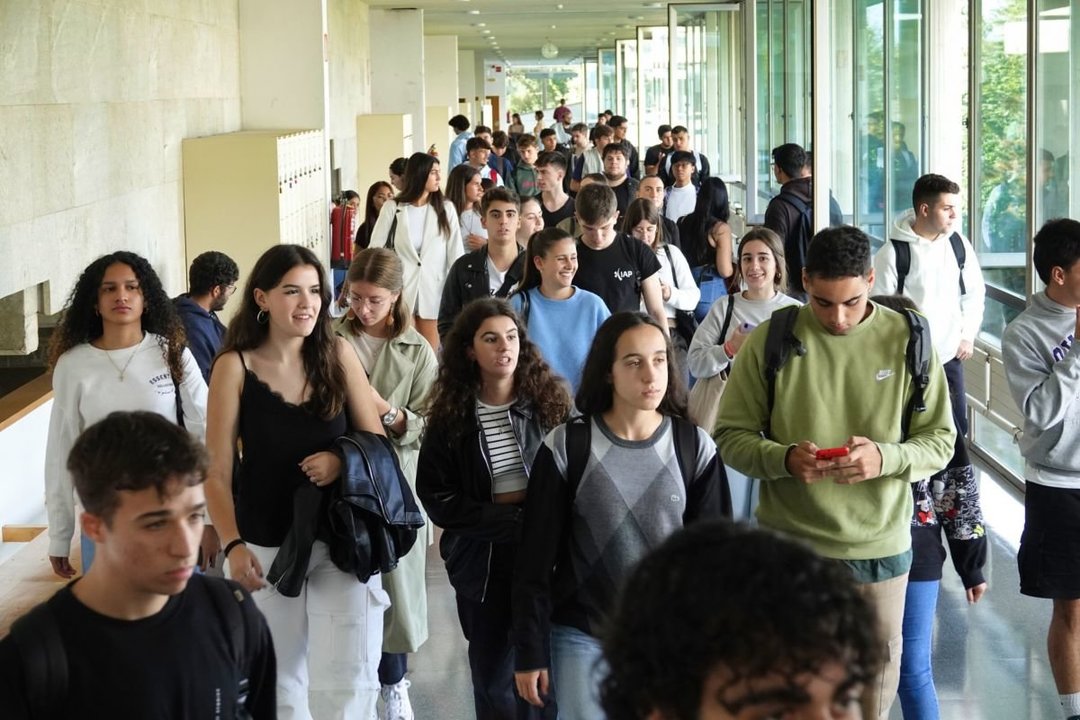 La Facultad de Económicas del campus (en la foto), una de las 10 con más alumnos de toda Galicia.