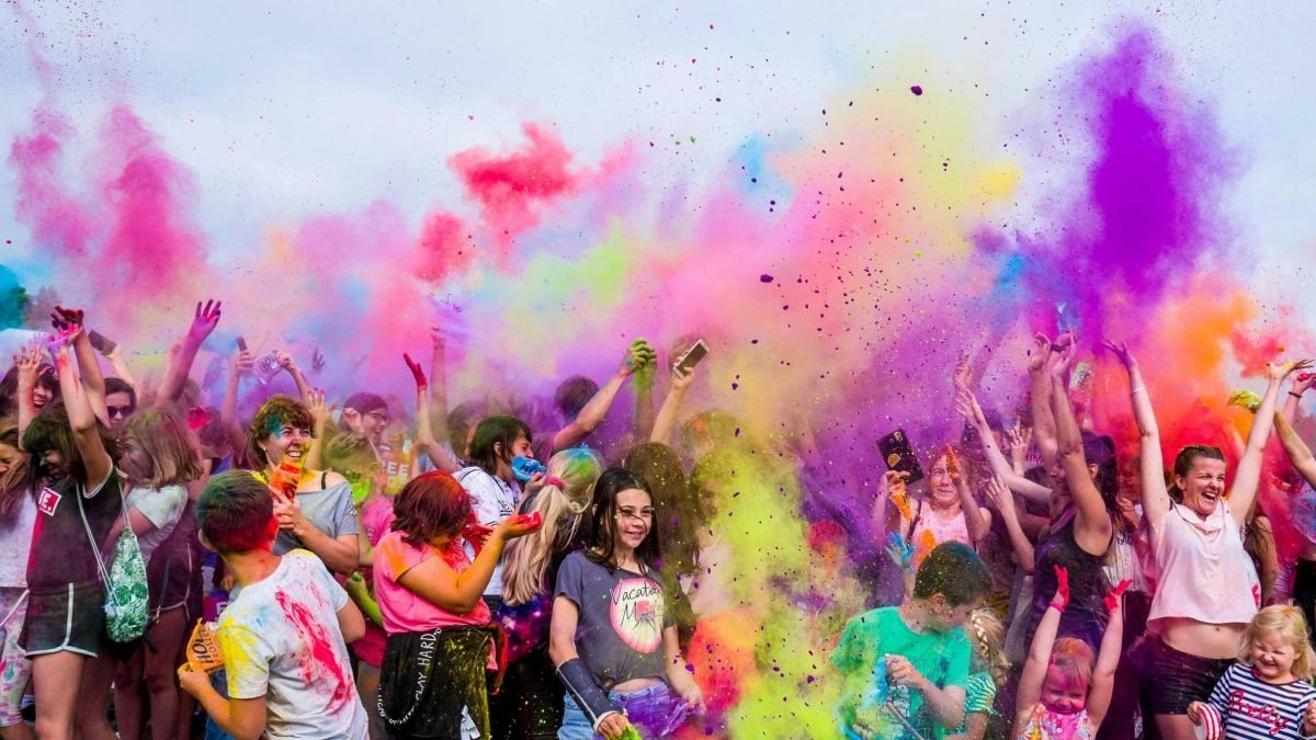 Imagen de una edición pasada del Color Rain Festival, la fiesta que llegará al municipio a finales de junio.
