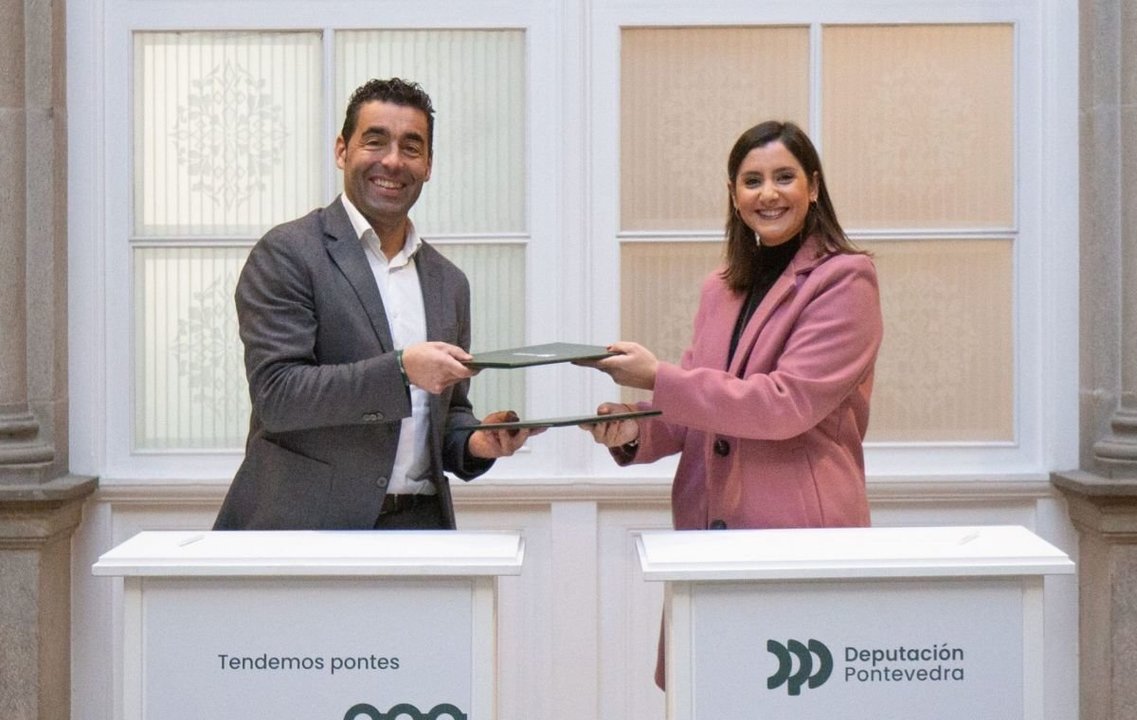 Luis López y Leticia Santos en la Diputación.